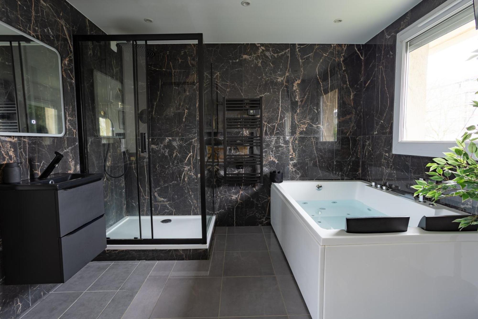 Evasion Romantique Avec Jacuzzi Savigny-le-Temple Zewnętrze zdjęcie